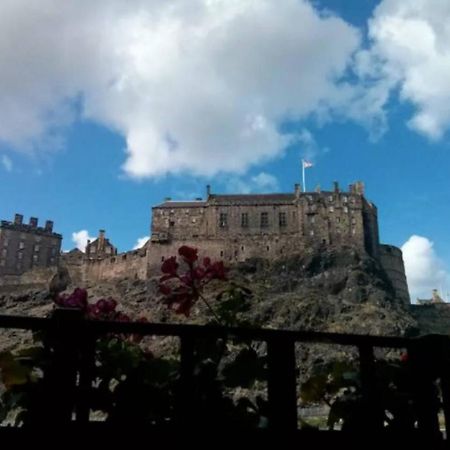 Joivy Stylish Castle View Apartment Edinburgh Exterior foto